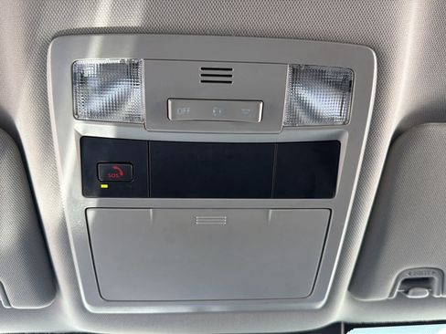 Used 2023 Toyota Tacoma SR AWD/4WD image 19