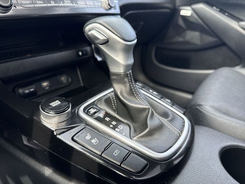 Used 2024 Kia Seltos SX w/ SX Sunroof Package AWD/4WD image 22