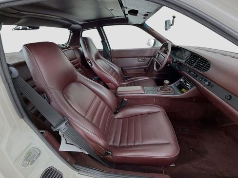 Used 1987 Porsche 944 Coupe RWD image 25