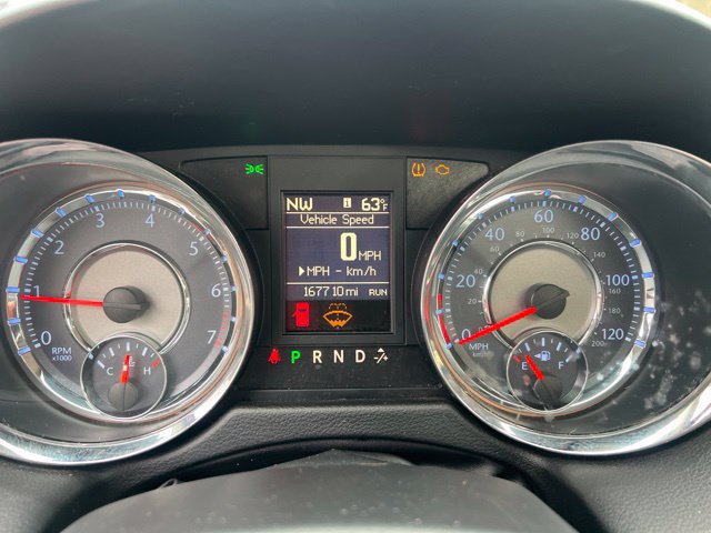 Used 2013 Chrysler Town & Country Limited w/ Luxury Group FWD image 20