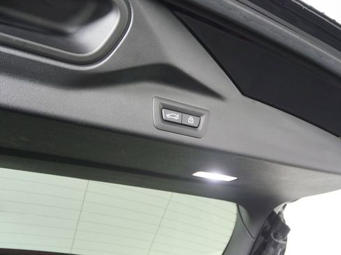 Used 2021 BMW X5 xDrive40i w/ Convenience Package image 18