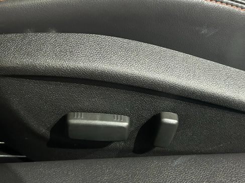 Used 2010 Chevrolet Camaro SS w/ Interior Accent Trim Package RWD image 30