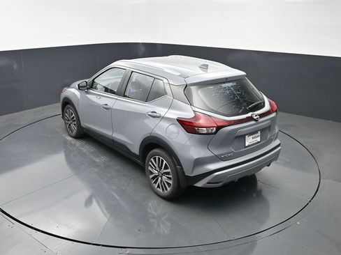 Used 2024 Nissan Kicks SV FWD image 8