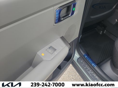 New 2027 Kia Seltos S FWD image 13