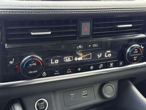 Used 2023 Nissan Rogue SL w/ SL Premium Package FWD image 28