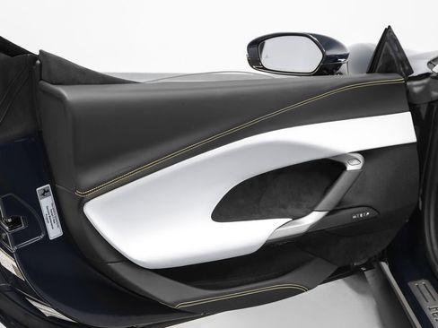 Used 2025 Ferrari 296 GTS image 70