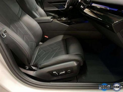 Used 2025 BMW 530i xDrive image 82