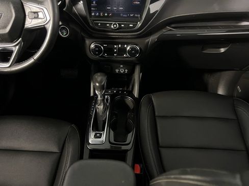 Used 2023 Chevrolet TrailBlazer ACTIV w/ Sun and Liftgate Package image 17