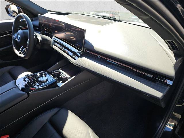 Used 2026 BMW 530i xDrive AWD/4WD image 23