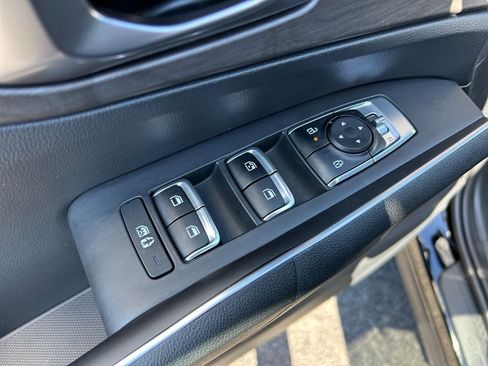 Used 2024 Kia Sorento X-Line EX image 23