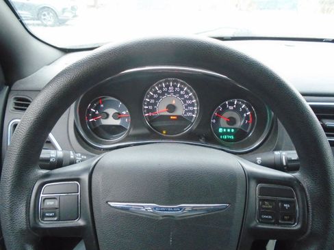 Used 2014 Chrysler 200 LX image 11