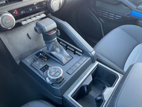Used 2025 Toyota Tacoma TRD Off-Road image 40