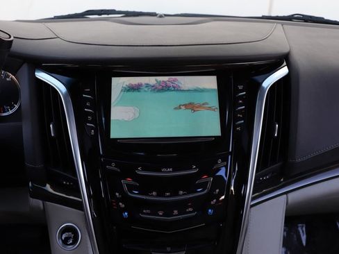Used 2019 Cadillac Escalade ESV Premium Luxury image 49