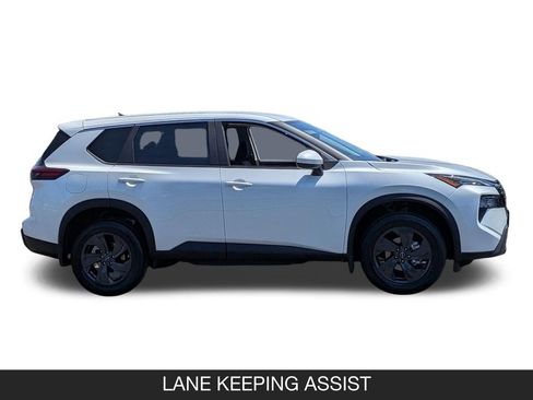 New 2026 Nissan Rogue SV FWD image 6
