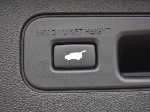 Used 2024 Honda Odyssey Elite image 18