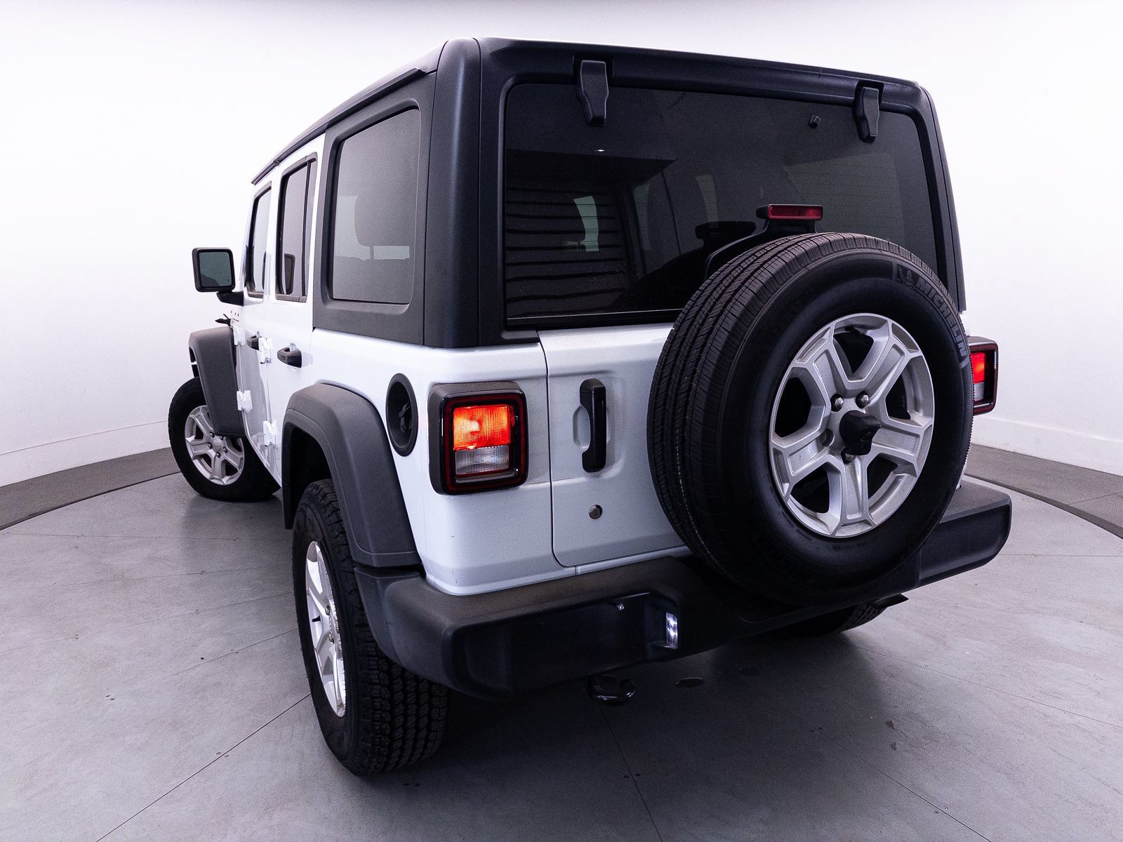 Used 2020 Jeep Wrangler Unlimited Sport S AWD/4WD image 8