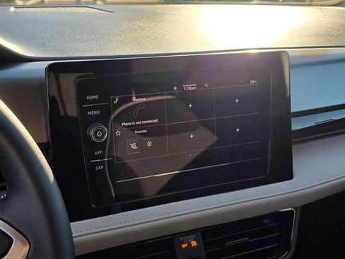 Used 2025 Volkswagen Taos S FWD image 29