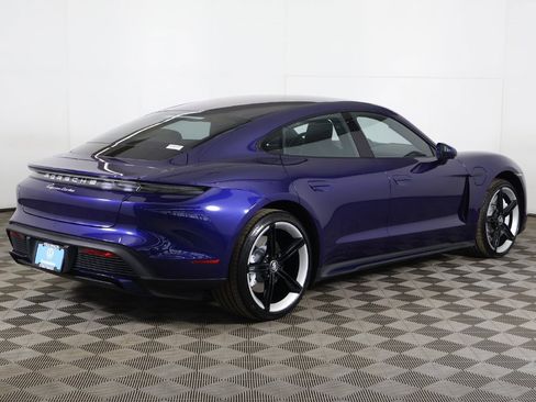 Used 2021 Porsche Taycan Turbo image 13