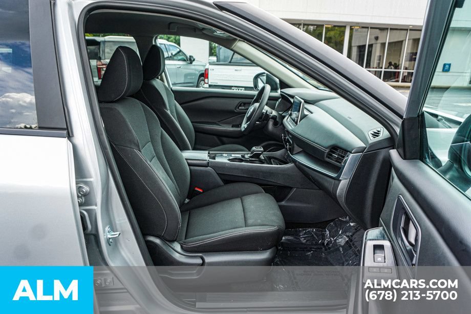 Used 2024 Nissan Rogue S FWD image 22