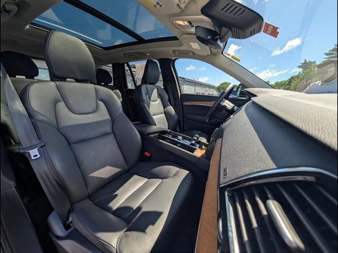 Certified 2024 Volvo XC90 B6 Plus w/ Protection Package AWD/4WD image 19
