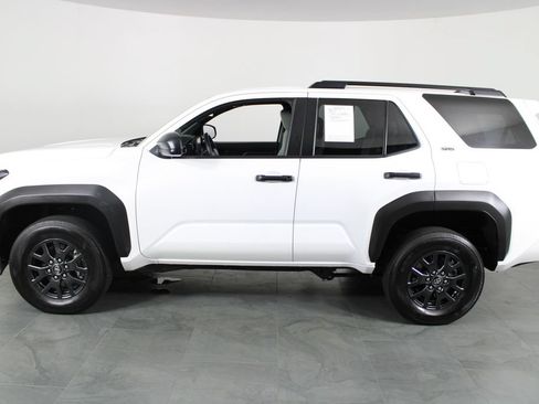 Used 2025 Toyota 4Runner SR5 RWD image 8