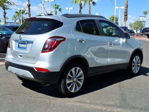 Used 2019 Buick Encore Preferred AWD/4WD image 5