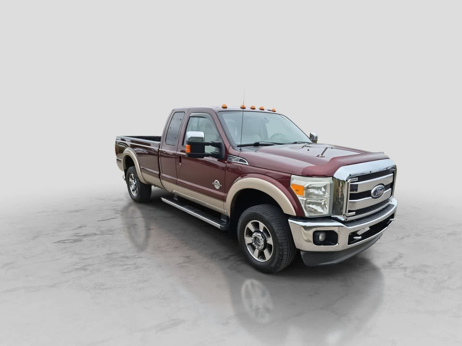 Used 2011 Ford F250 Lariat w/ Chrome Pkg AWD/4WD image 2