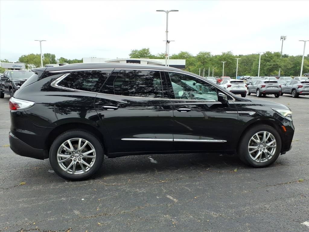 Used 2023 Buick Enclave Premium w/ Experience Buick Package AWD/4WD image 8