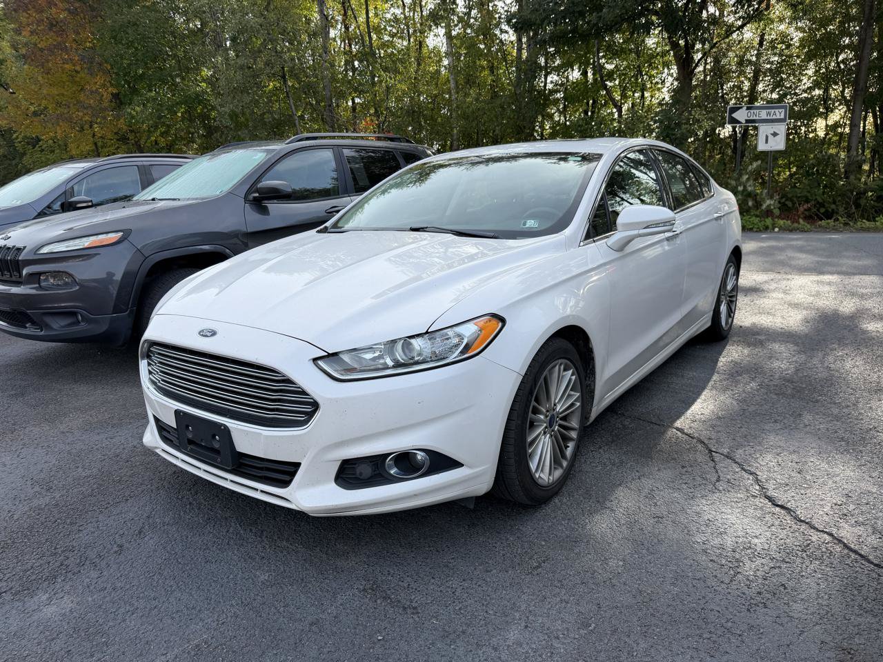 Used 2016 Ford Fusion SE w/ Equipment Group 202A AWD/4WD image 1