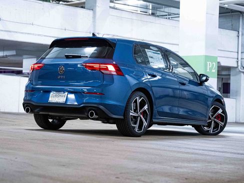 New 2026 Volkswagen GTI SE FWD image 6