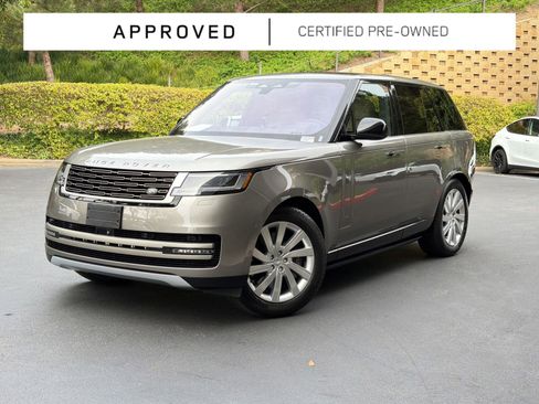 Used 2023 Land Rover Range Rover SE image 1