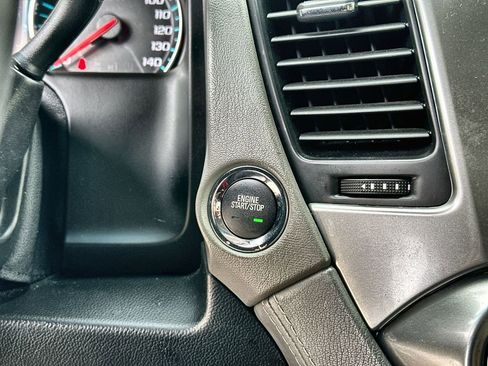 Certified 2017 Chevrolet Suburban LT image 17