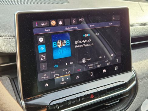 Used 2022 Jeep Compass Latitude image 10