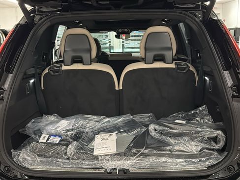 New 2026 Volvo XC90 T8 Plus w/ Protection Package Premier image 30