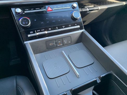 Used 2025 Hyundai Santa Fe SEL image 42