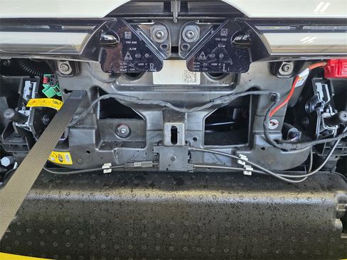 New 2025 Volkswagen ID. Buzz Pro S Plus image 21