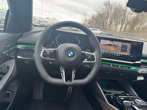 New 2026 BMW 540i xDrive w/ M Sport Package image 16