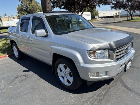 Used 2013 Honda Ridgeline RTL image 3