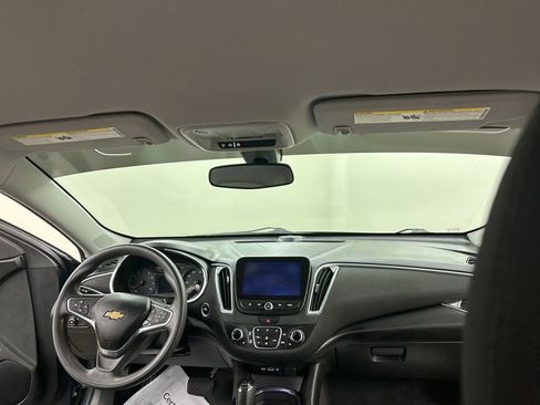 Used 2019 Chevrolet Malibu LT image 24