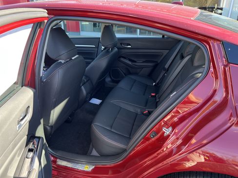 New 2025 Nissan Altima 2.5 SR w/ SR Premium Package image 6