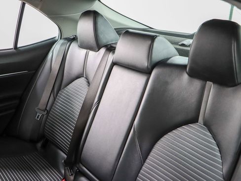 Used 2024 Toyota Camry SE image 24