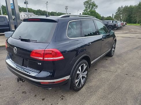 Used 2017 Volkswagen Touareg Wolfsburg Edition AWD/4WD image 5