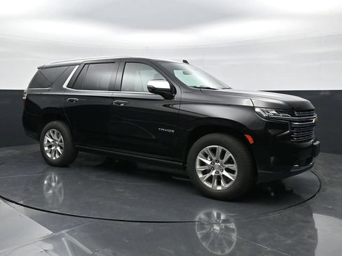 Used 2023 Chevrolet Tahoe Premier w/ Premium Package 2 AWD/4WD image 3