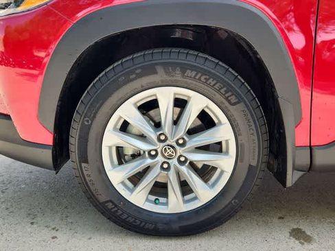 Certified 2026 Toyota Corolla Cross LE FWD image 13