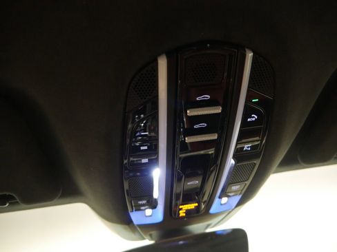 Certified 2022 Porsche Panamera Turbo S AWD/4WD image 50