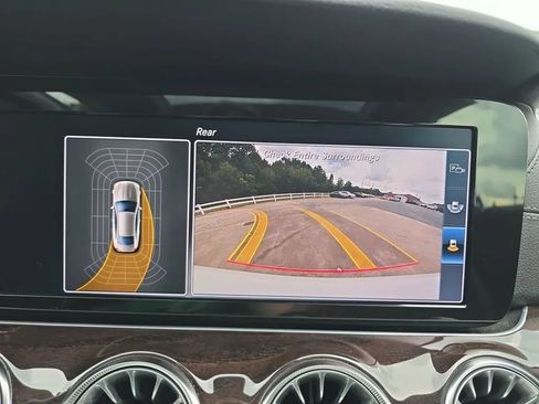 Used 2018 Mercedes-Benz E 400 4MATIC Coupe image 34