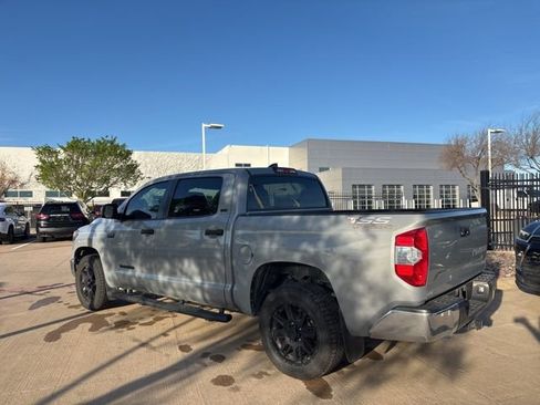 Used 2021 Toyota Tundra SR5 w/ SR5 Upgrade Package image 8