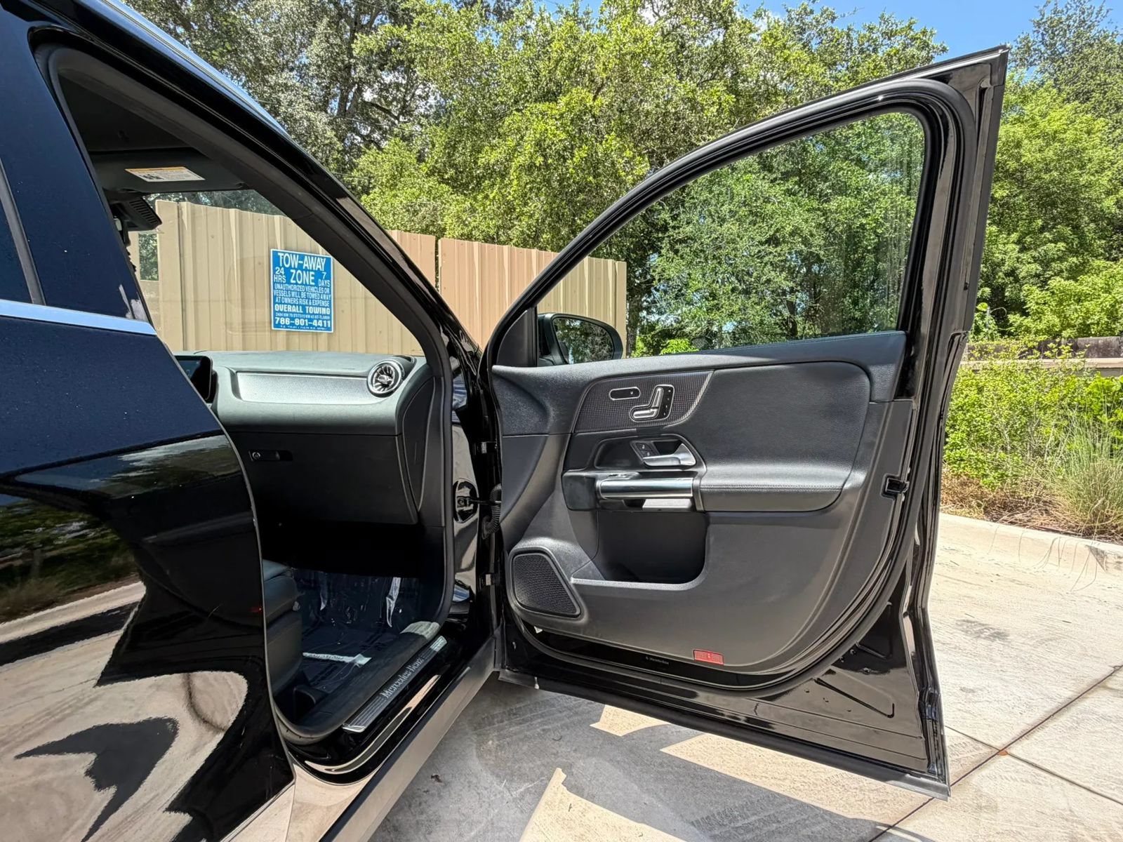 Used 2021 Mercedes-Benz GLA 250 w/ Premium Package image 19