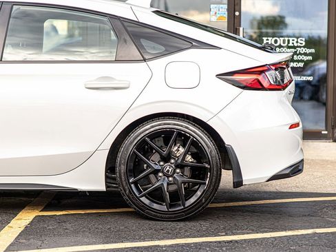 Used 2025 Honda Civic Sport image 7