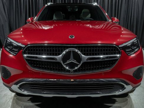 New 2026 Mercedes-Benz GLC 300 4MATIC image 2